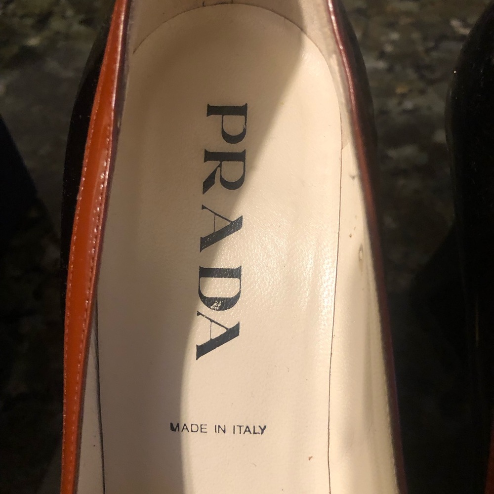 100% Guaranteed Authentic Prada Pumps - image 7